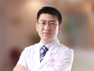 李寅