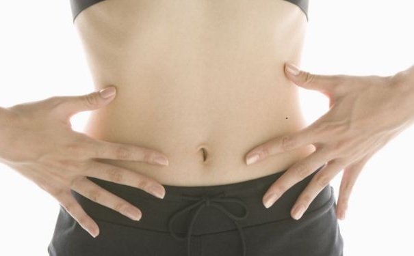 2025年腰腹吸脂的效果、留疤情况与术后护理全解析