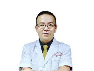邱伟
