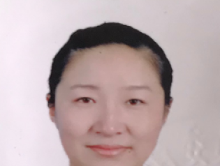 纳俊蓉