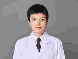 邹进进