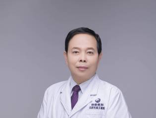 王新灿