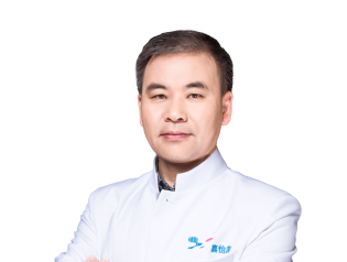 李国伟