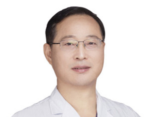 李雄伟