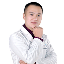 周龍-醫(yī)生頭像