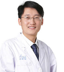 尹梓貽-醫(yī)生頭像