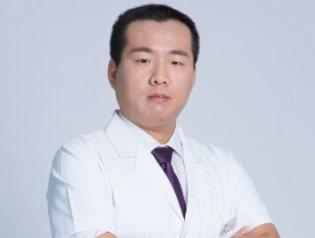 李亚飞
