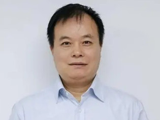 闫立新