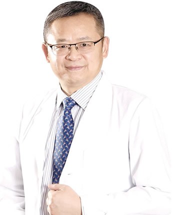 王健