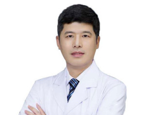 万伟东