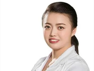 何芳