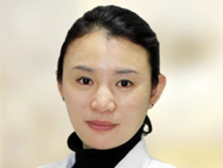 杨霞