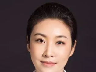 张亚洁
