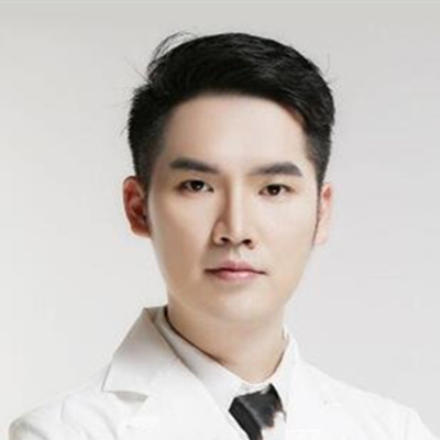 李成龙-医生头像