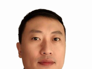 陈伟