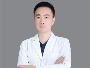 王璐