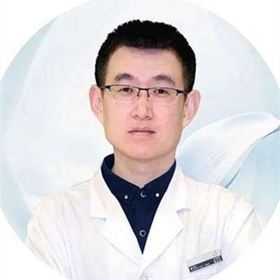 崔立龙-医生头像