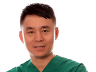 李伟