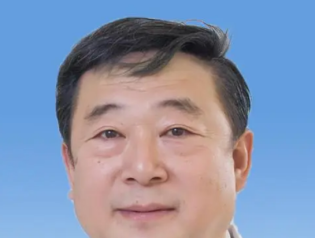 宫华青