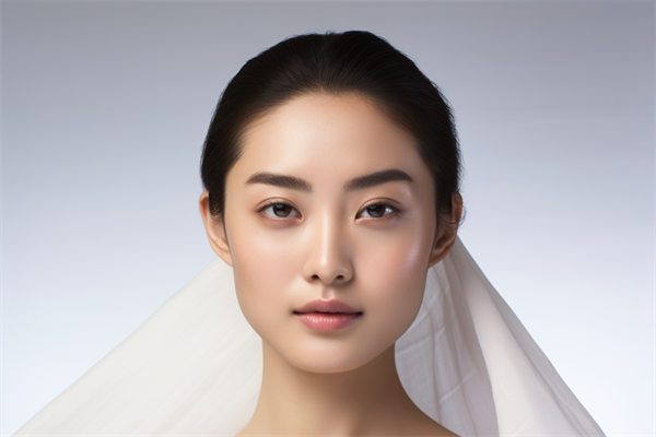 大连哪家韩式三点双眼皮医院口碑佳？价格如何？