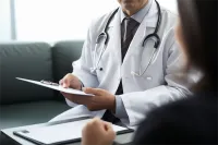 催眠疗法治疗抑郁症原理大揭秘！真的有效吗？