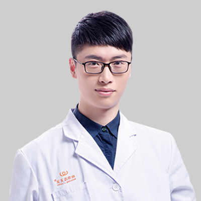 吴灏铭