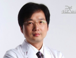 黄庆武