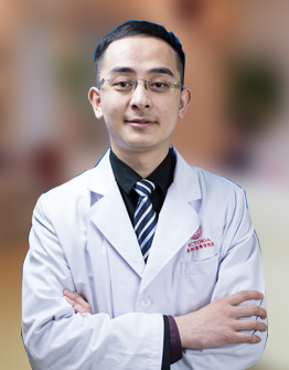 李鑫