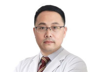 王新磊