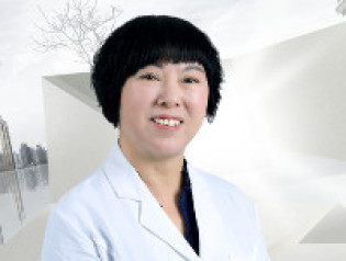 黄锦英