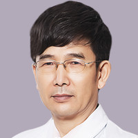 朴光哲-医生头像